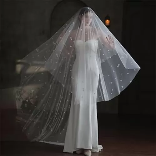 Long White Bridal Headdress Heart-Shaped Soft Gauze Single Layer 3 Meters No Comb Can Cover The Face, 300 * 160cm