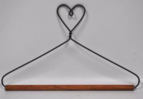 Classic Motifs 7.5 Inch Heart Craft Holder