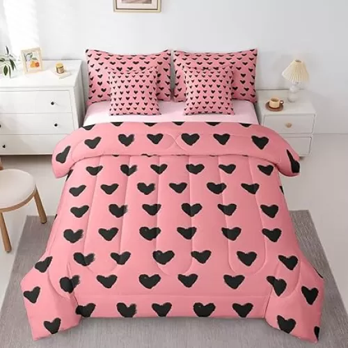 Erosebridal Pink Black Love Comforter Set Queen Cute Heart Shaped Bed in a Bag for Kids Teens Girls Valentine Day Quilt Cartoon Love Geometric Bed Sheets Love Heart Soft Bedding Set Bedroom Decor