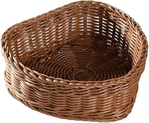 Rattan Woven Basket Heart Shaped Wicker Basket Gift Basket Candy Wicker Basket for Wedding Birthday Party Favor